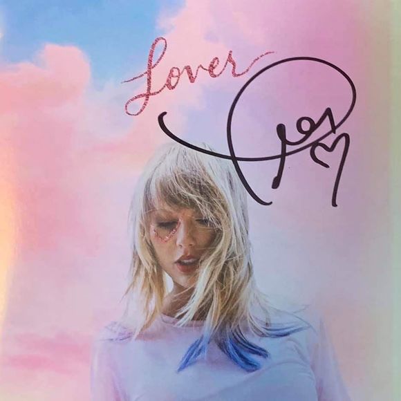 Meet your Posher, Kate - Picture 1 of 1